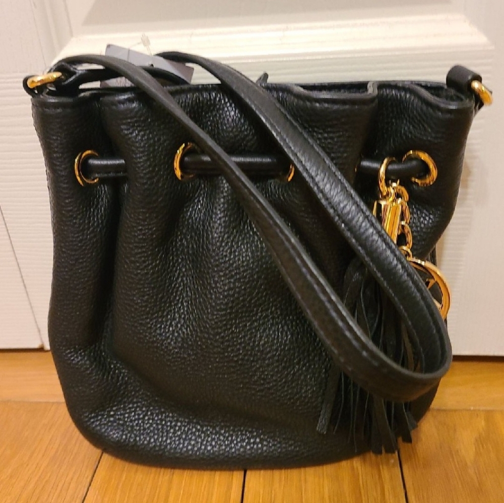Michael Kors Black Pebbled Leather Bucket Bag – Tassel Drawstring Purse
